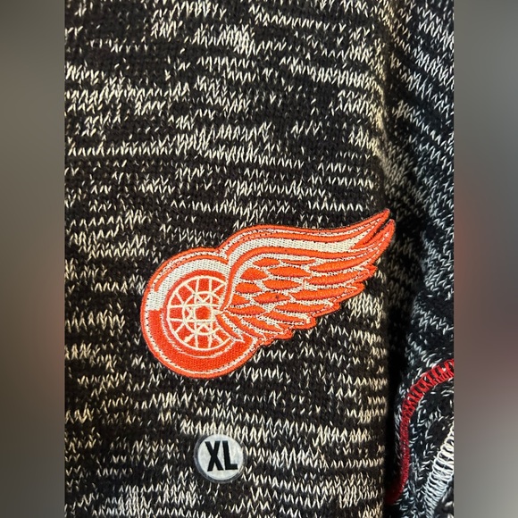 Detroit Red Wings BNWT Sweater 1/4 Zip - Picture 3 of 5